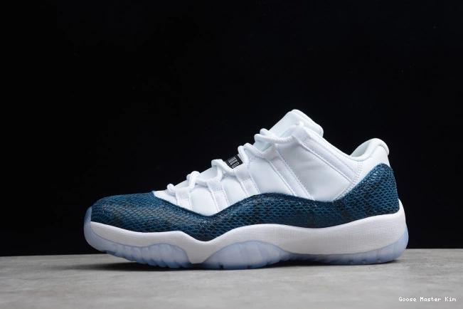Snakeskin Navy Blue 11 Air Low Jordan CD6846-102 0728